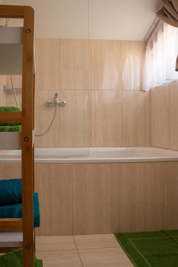 Eliza 1 Birdland Golf Apartman Buk Luaran gambar